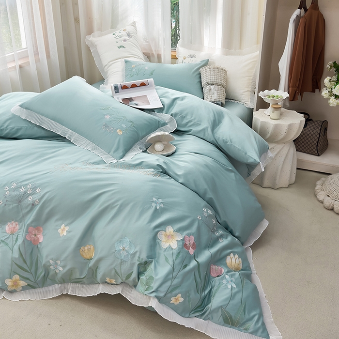 91家纺网 家纺一手货源 找家纺 青泽家纺 2025新款母婴级ins风韩版绣花荷叶边水洗棉磨毛四件套 花恋-蓝