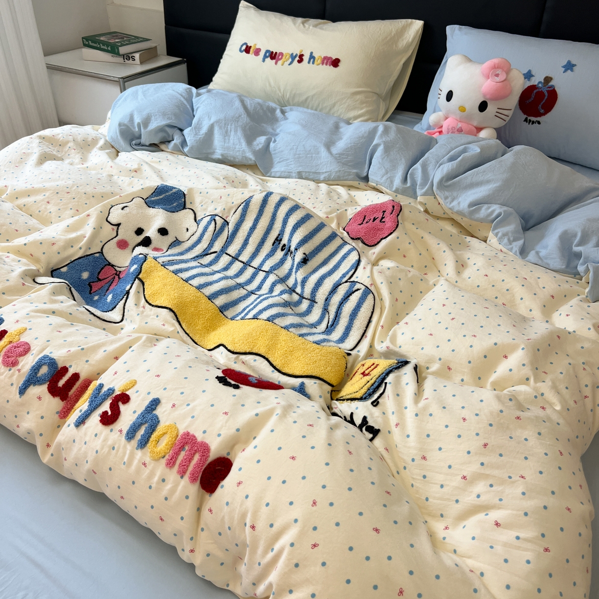 91家纺网 家纺一手货源 找家纺 盼季家纺 2025新款卡通水洗棉毛巾绣四件套 毛巾绣-沙发汪汪