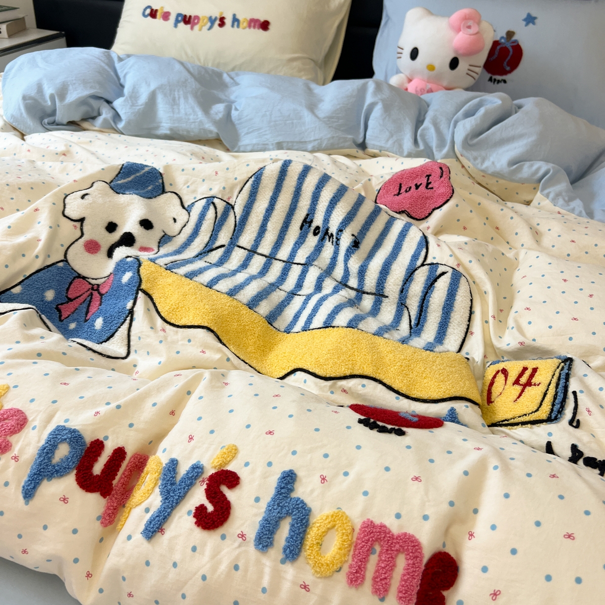 91家纺网 家纺一手货源 找家纺 盼季家纺 2025新款卡通水洗棉毛巾绣四件套 毛巾绣-沙发汪汪