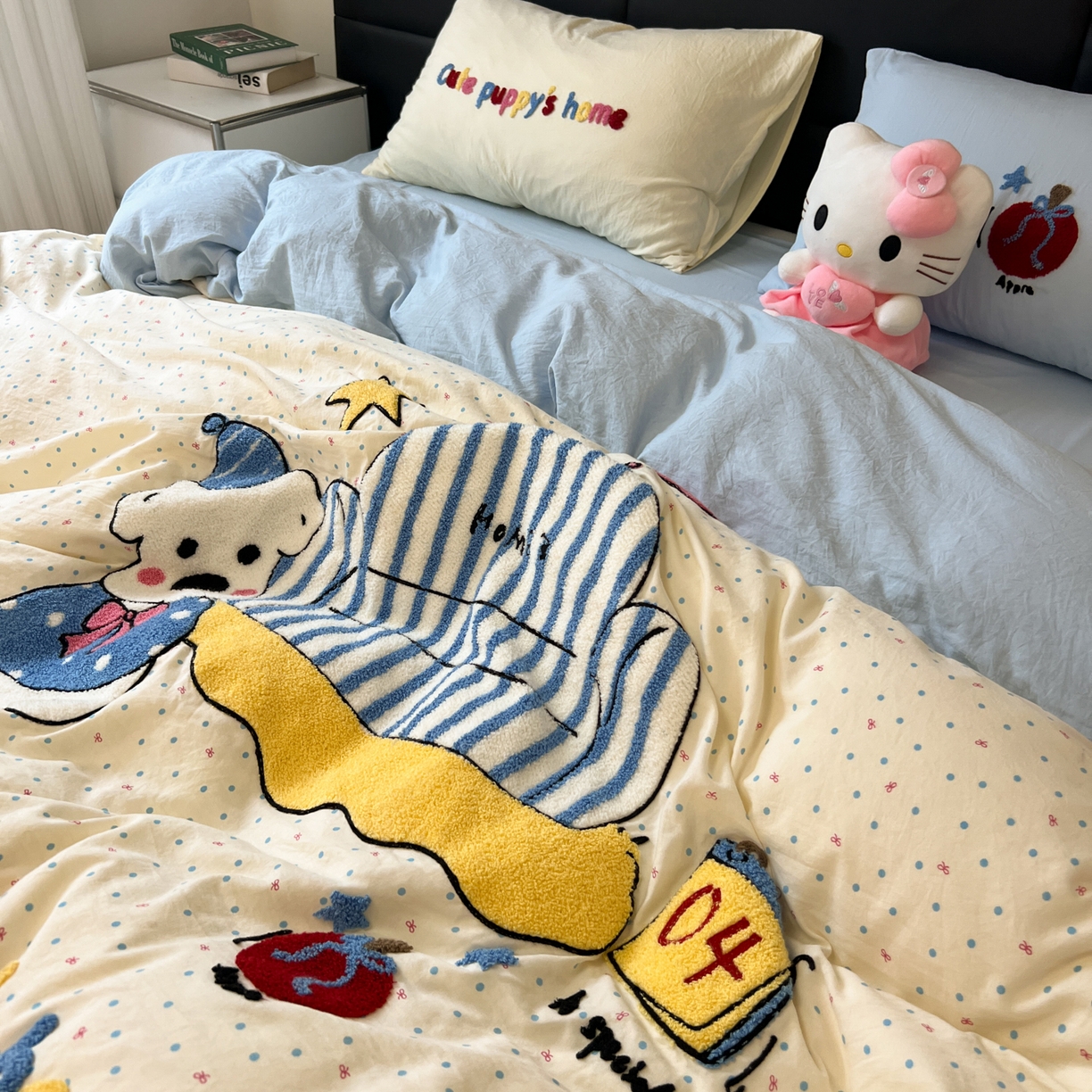 91家纺网 家纺一手货源 找家纺 盼季家纺 2025新款卡通水洗棉毛巾绣四件套 毛巾绣-沙发汪汪