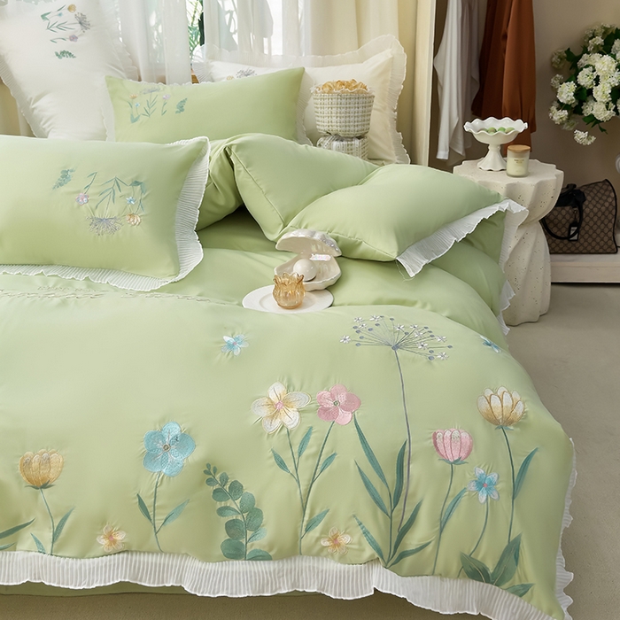 91家纺网 家纺一手货源 找家纺 青泽家纺 2025新款母婴级ins风韩版绣花荷叶边水洗棉磨毛四件套 花恋-绿