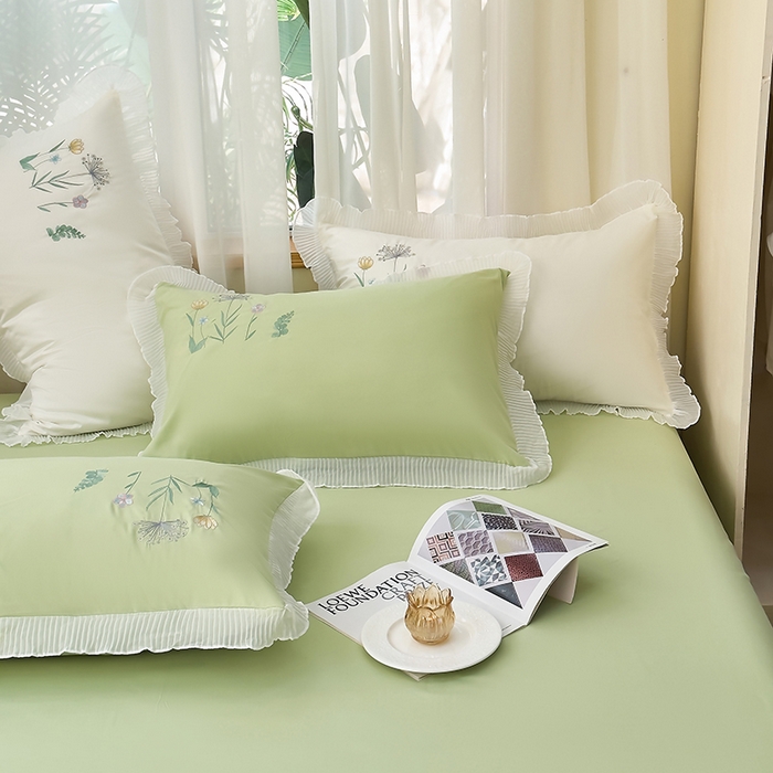 91家纺网 家纺一手货源 找家纺 青泽家纺 2025新款母婴级ins风韩版绣花荷叶边水洗棉磨毛四件套 花恋-绿