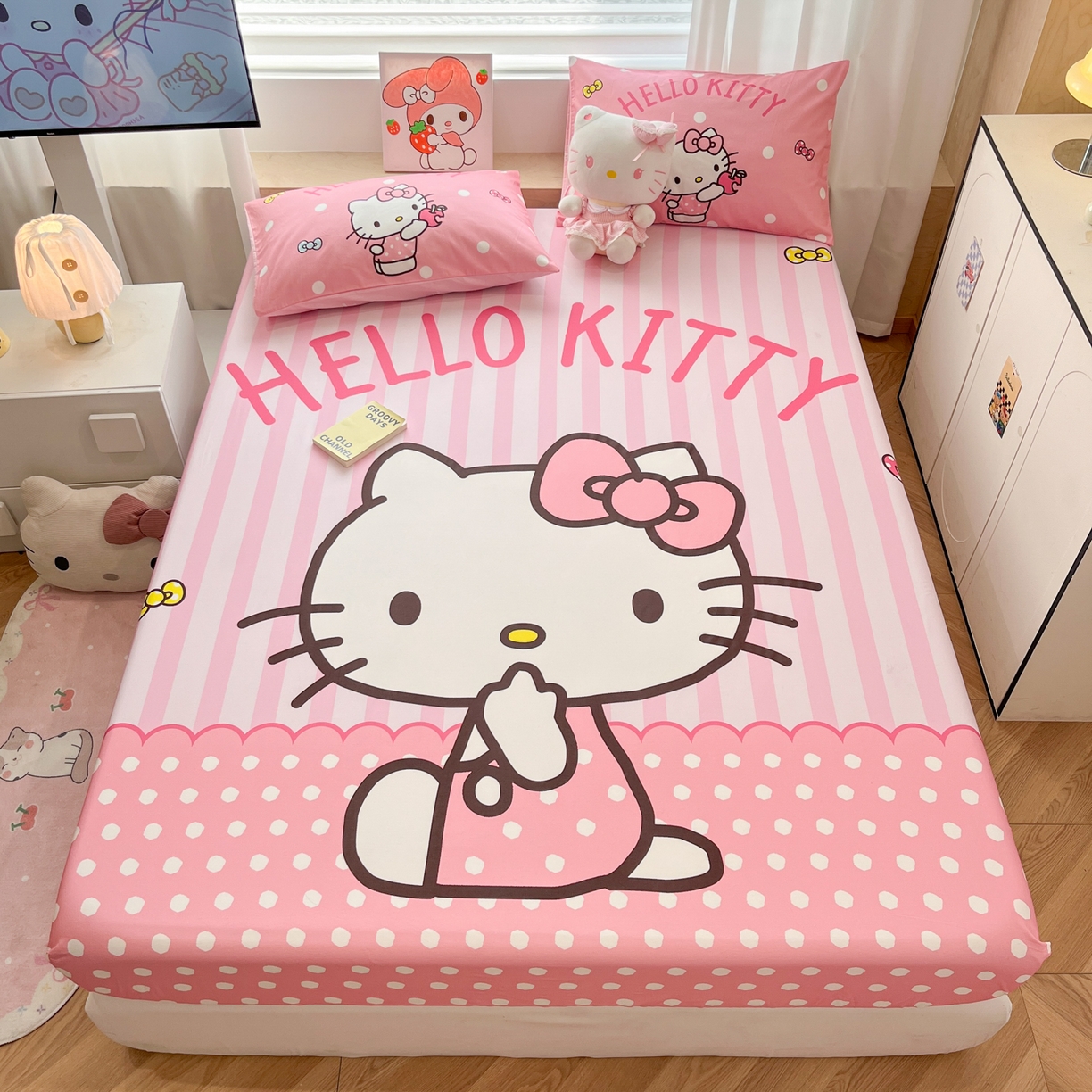 91家纺网 家纺一手货源 找家纺 暮思家居 2025新款正版授权三丽鸥大阪全棉数码印花纯棉单品床笠床笠单件单床笠（专版花型） 棉A版-条纹KT