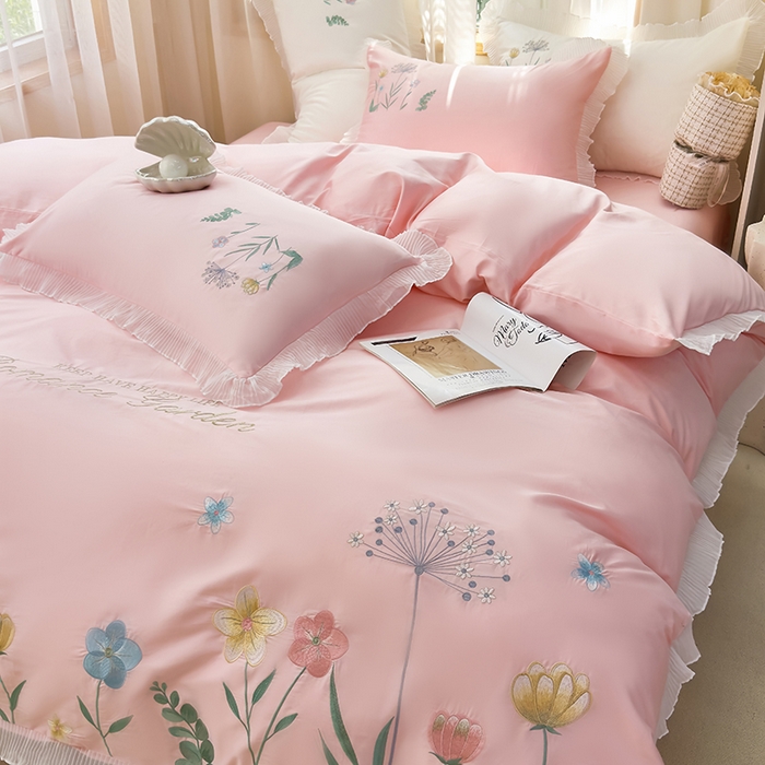 91家纺网 家纺一手货源 找家纺 青泽家纺 2025新款母婴级ins风韩版绣花荷叶边水洗棉磨毛四件套 花恋-玉