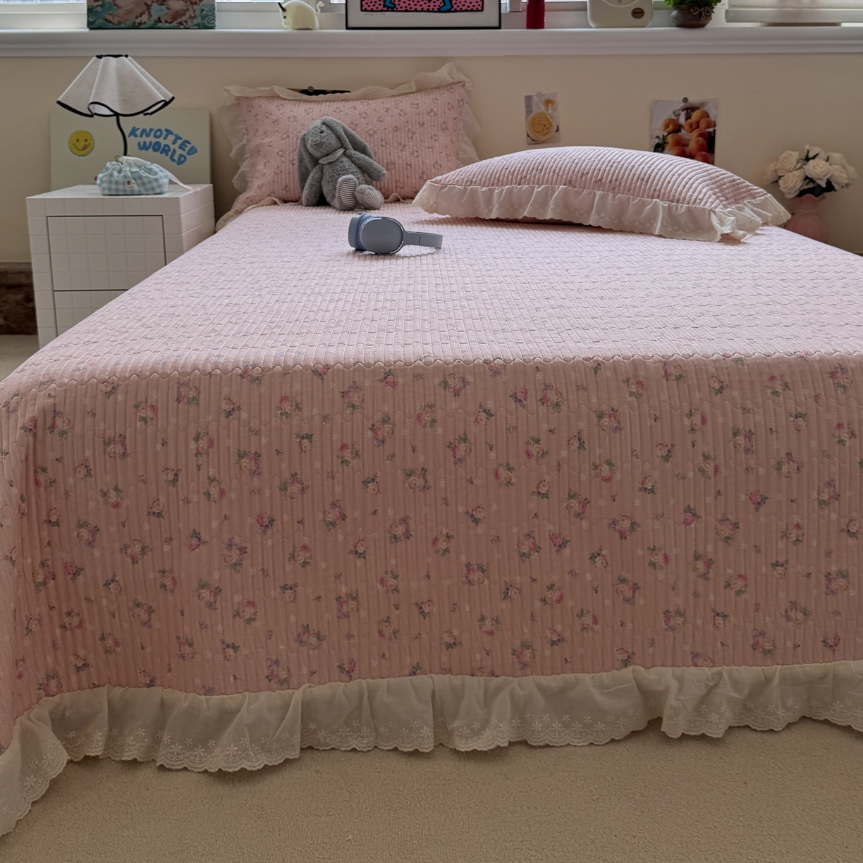 91家纺网 家纺一手货源 找家纺 一加一 2025新款全棉纯棉双层纱田园风单床盖床盖单件单品床盖 花初梦