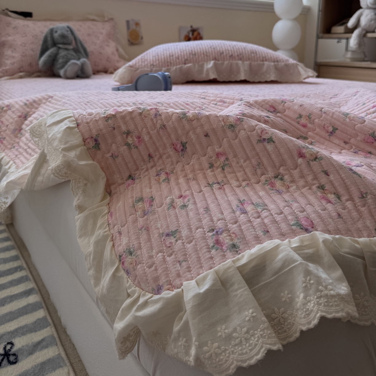 91家纺网 家纺一手货源 找家纺 一加一 2025新款全棉纯棉双层纱田园风单床盖床盖单件单品床盖 花初梦