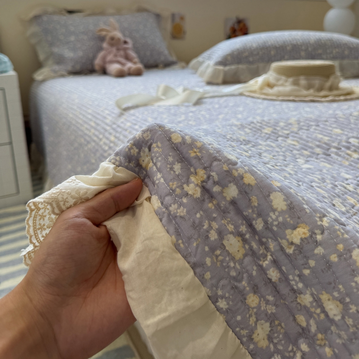 91家纺网 家纺一手货源 找家纺 一加一 2025新款全棉纯棉双层纱田园风单床盖床盖单件单品床盖 梦醒花间-灰