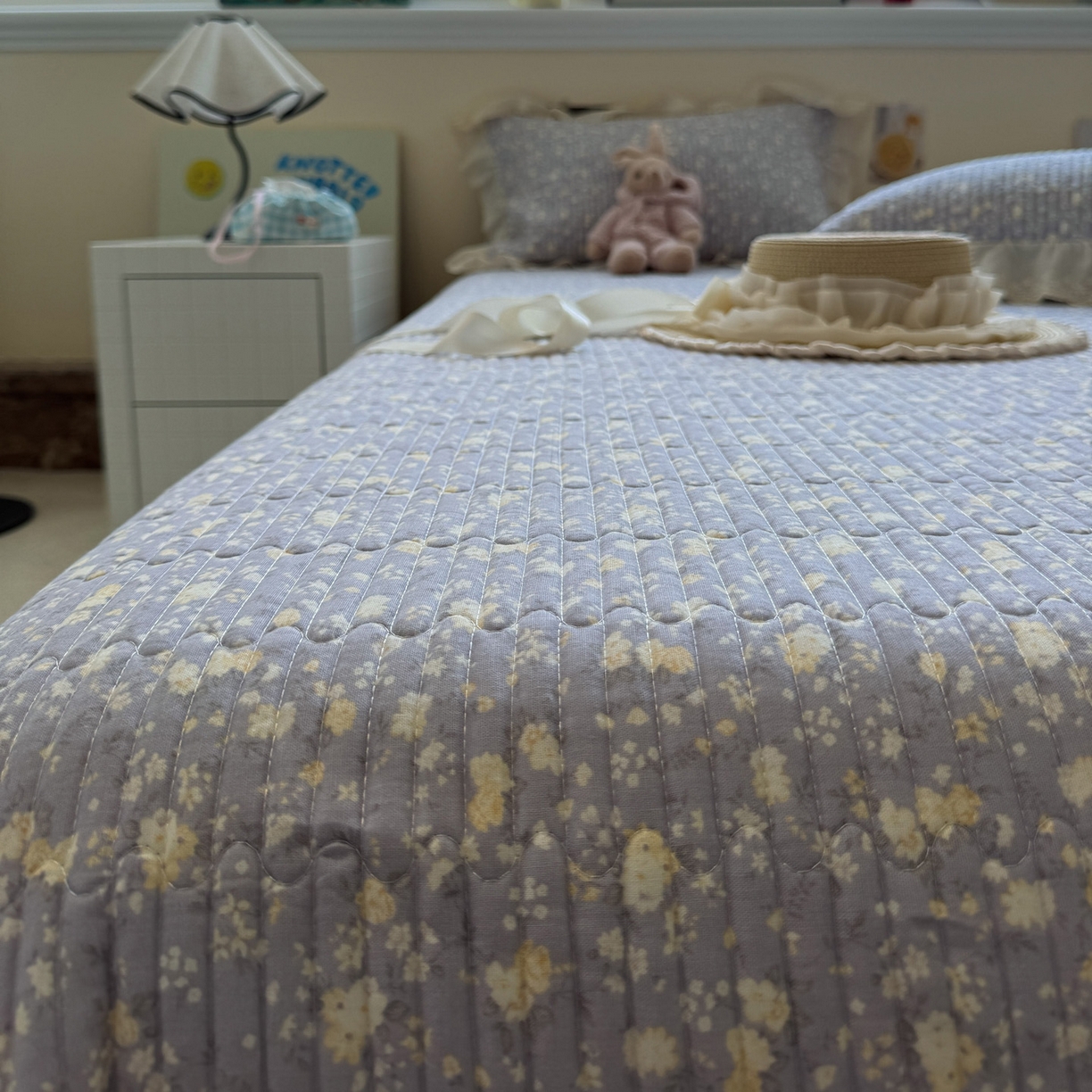 91家纺网 家纺一手货源 找家纺 一加一 2025新款全棉纯棉双层纱田园风单床盖床盖单件单品床盖 梦醒花间-灰