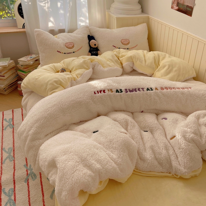 91家纺网 家纺一手货源 找家纺 盼季家纺 2025新款小清新羊羔绒四件套加厚牛奶绒保暖床单被套宿舍三件套 羊羔绒甜甜圈-奶黄