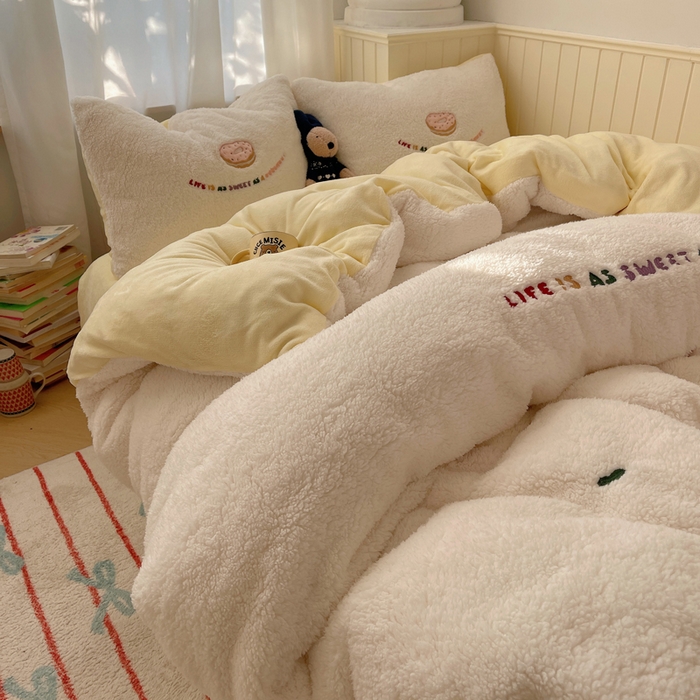 91家纺网 家纺一手货源 找家纺 盼季家纺 2025新款小清新羊羔绒四件套加厚牛奶绒保暖床单被套宿舍三件套 羊羔绒甜甜圈-奶黄