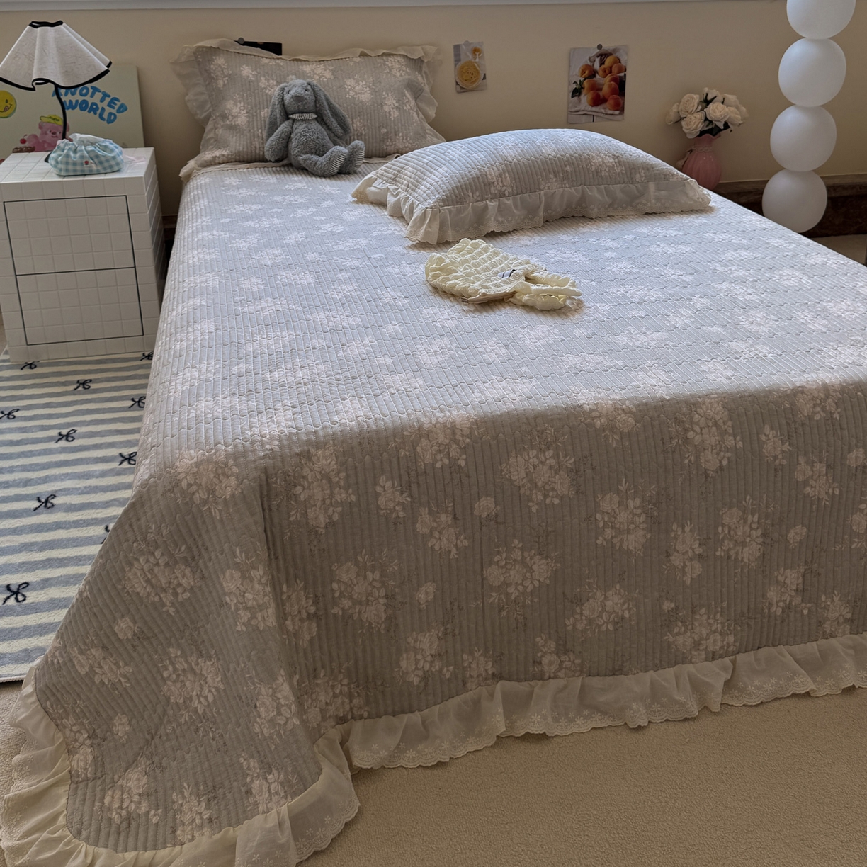 91家纺网 家纺一手货源 找家纺 一加一 2025新款全棉纯棉双层纱田园风单床盖床盖单件单品床盖 花蔓花影-灰