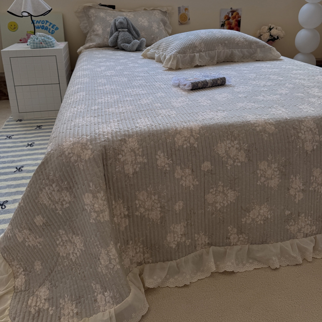 91家纺网 家纺一手货源 找家纺 一加一 2025新款全棉纯棉双层纱田园风单床盖床盖单件单品床盖 花蔓花影-灰