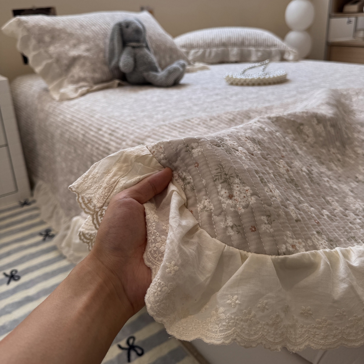 91家纺网 家纺一手货源 找家纺 一加一 2025新款全棉纯棉双层纱田园风单床盖床盖单件单品床盖 杏花小镇-驼