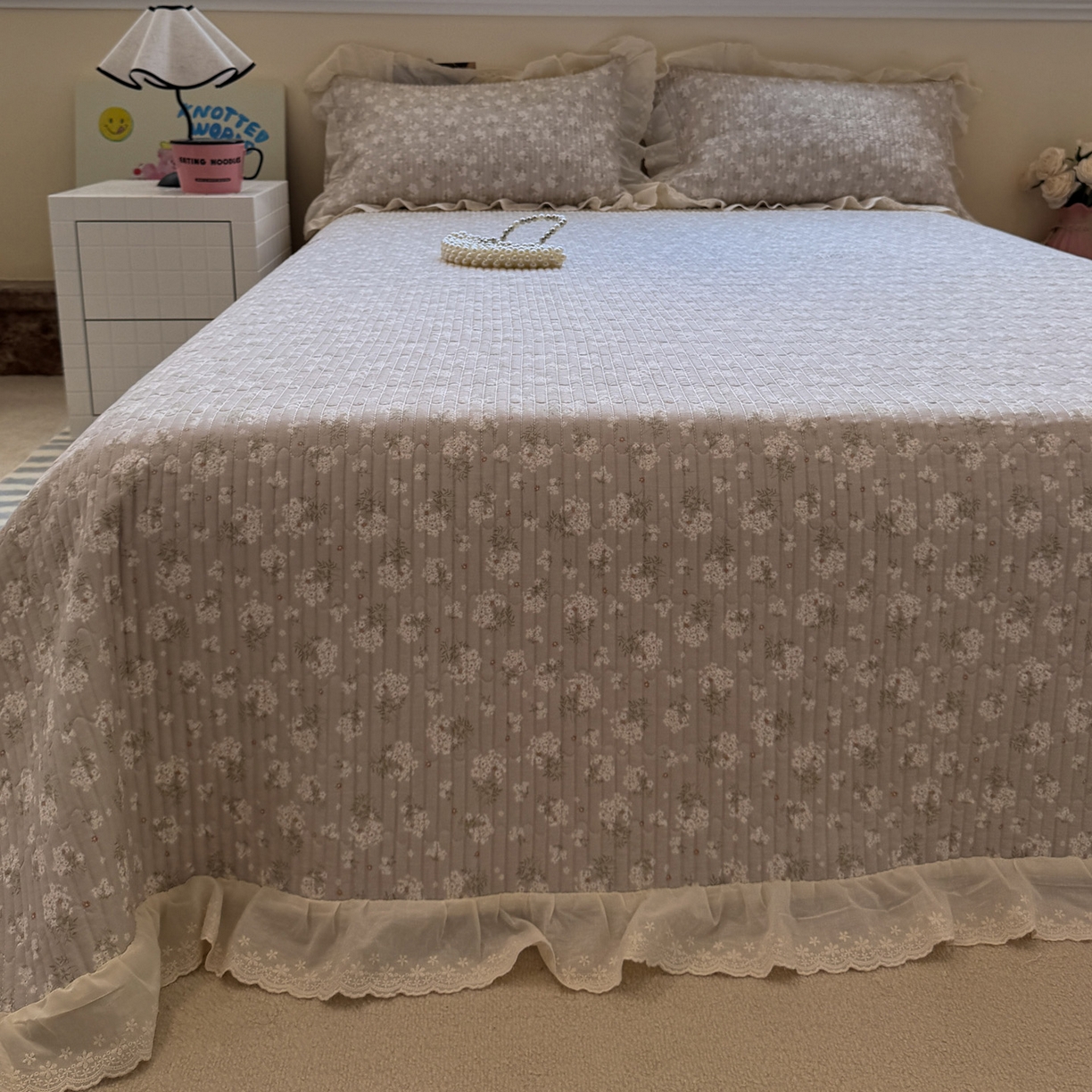 91家纺网 家纺一手货源 找家纺 一加一 2025新款全棉纯棉双层纱田园风单床盖床盖单件单品床盖 杏花小镇-驼