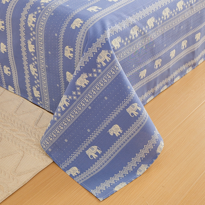 91家纺网 家纺一手货源 找家纺 青泽家纺 2025年新款老粗布床单原棉三枚缎卡老粗布凉席三件套亚麻棉麻床单枕套 蓝条小象