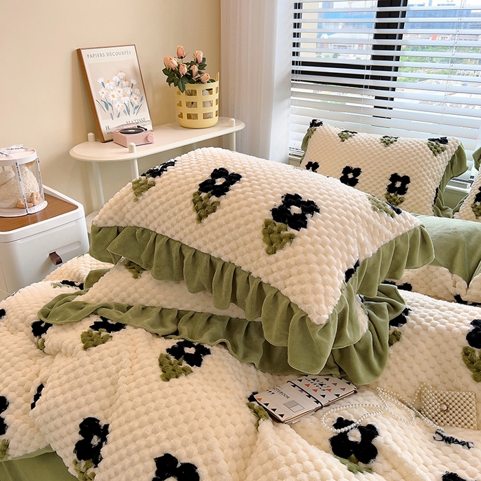 91家纺网 家纺一手货源 找家纺 （总）摩妮卡 2025新款提花豆豆绒卡通印花牛奶绒四件套