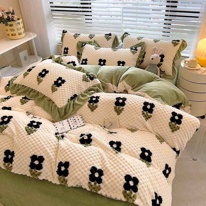 91家纺网 家纺一手货源 找家纺 （总）摩妮卡 2025新款提花豆豆绒卡通印花牛奶绒四件套