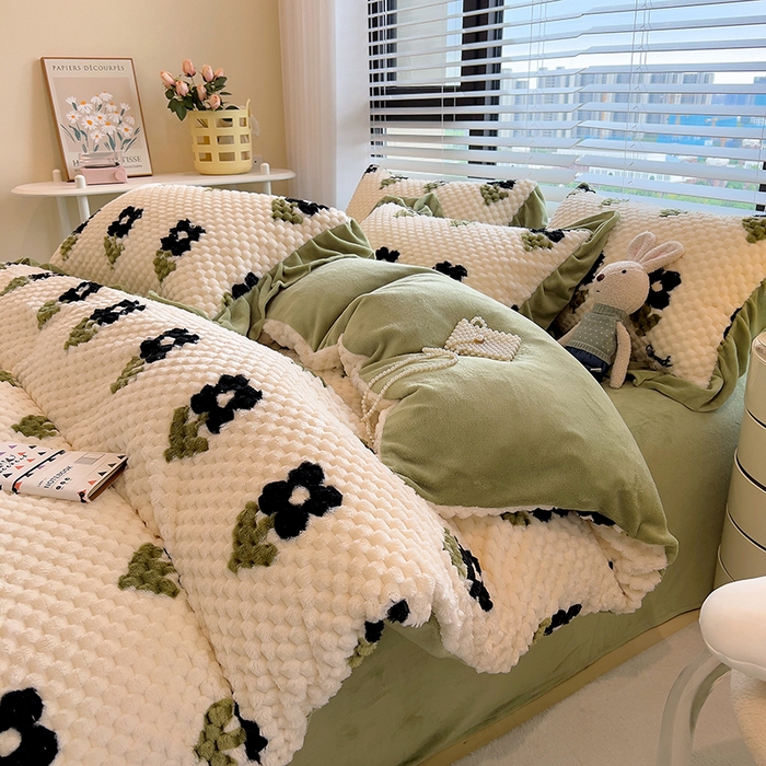 91家纺网 家纺一手货源 找家纺 （总）摩妮卡 2025新款提花豆豆绒卡通印花牛奶绒四件套