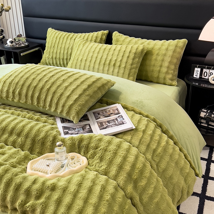 91家纺网 家纺一手货源 找家纺 摩妮卡 2025新款加厚大泡泡兔毛牛奶绒四件套 暗苔绿