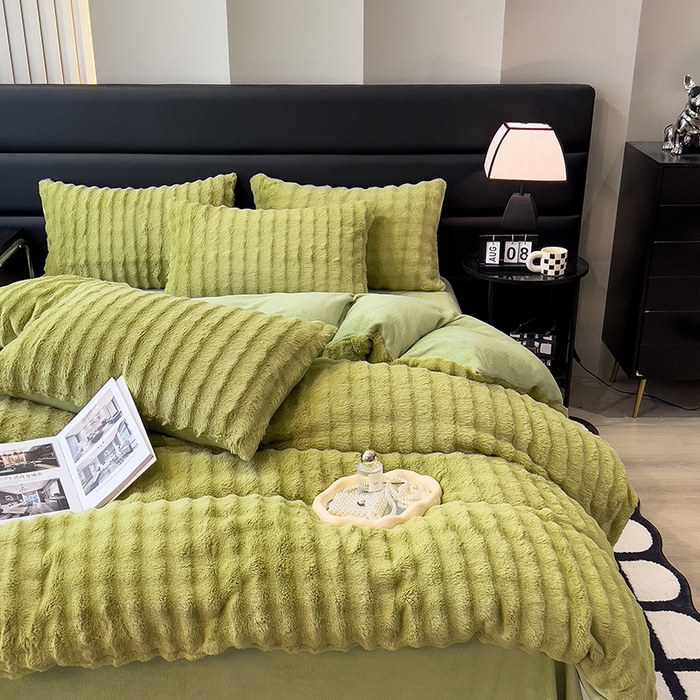 91家纺网 家纺一手货源 找家纺 摩妮卡 2025新款加厚大泡泡兔毛牛奶绒四件套 暗苔绿