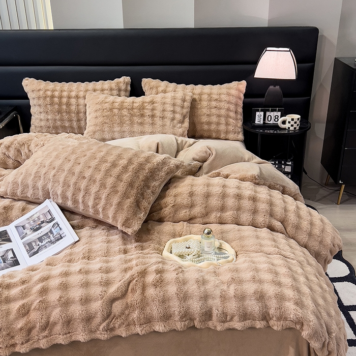 91家纺网 家纺一手货源 找家纺 摩妮卡 2025新款加厚大泡泡兔毛牛奶绒四件套 伽罗咖