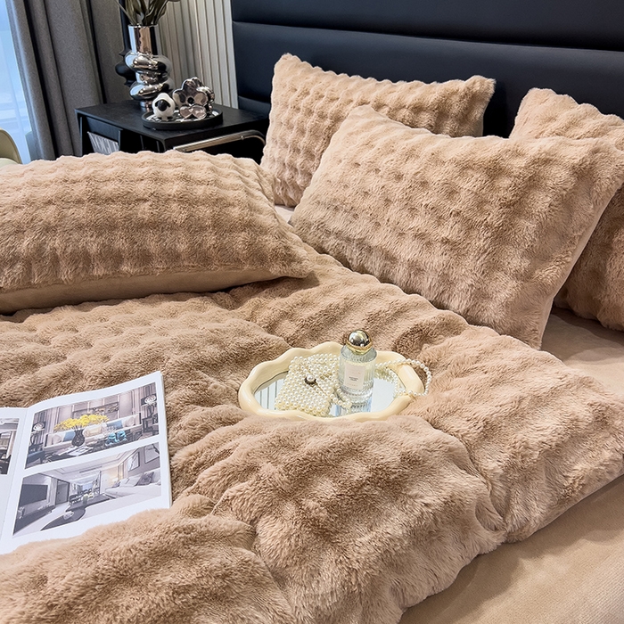 91家纺网 家纺一手货源 找家纺 摩妮卡 2025新款加厚大泡泡兔毛牛奶绒四件套 伽罗咖