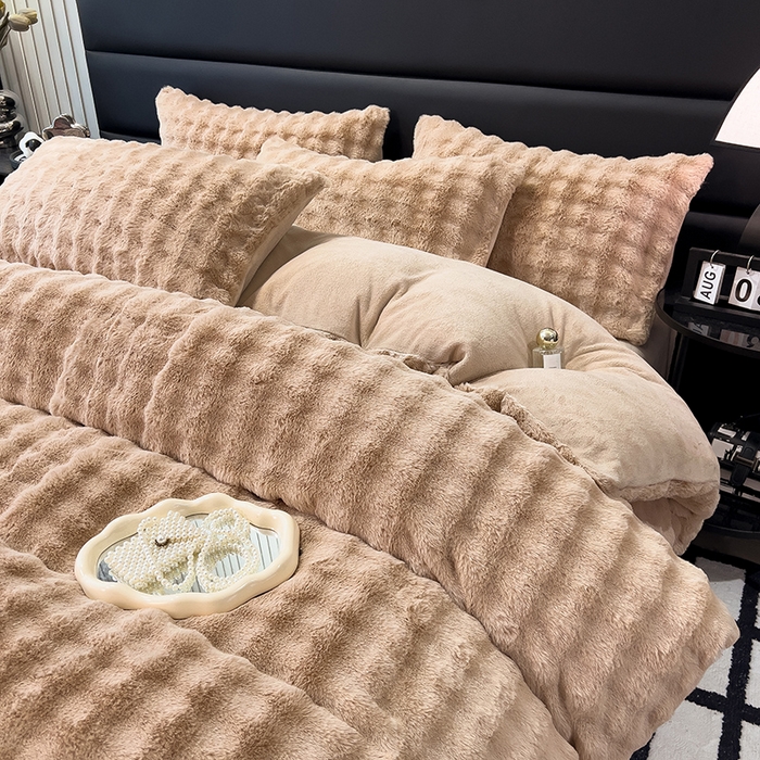 91家纺网 家纺一手货源 找家纺 摩妮卡 2025新款加厚大泡泡兔毛牛奶绒四件套 伽罗咖