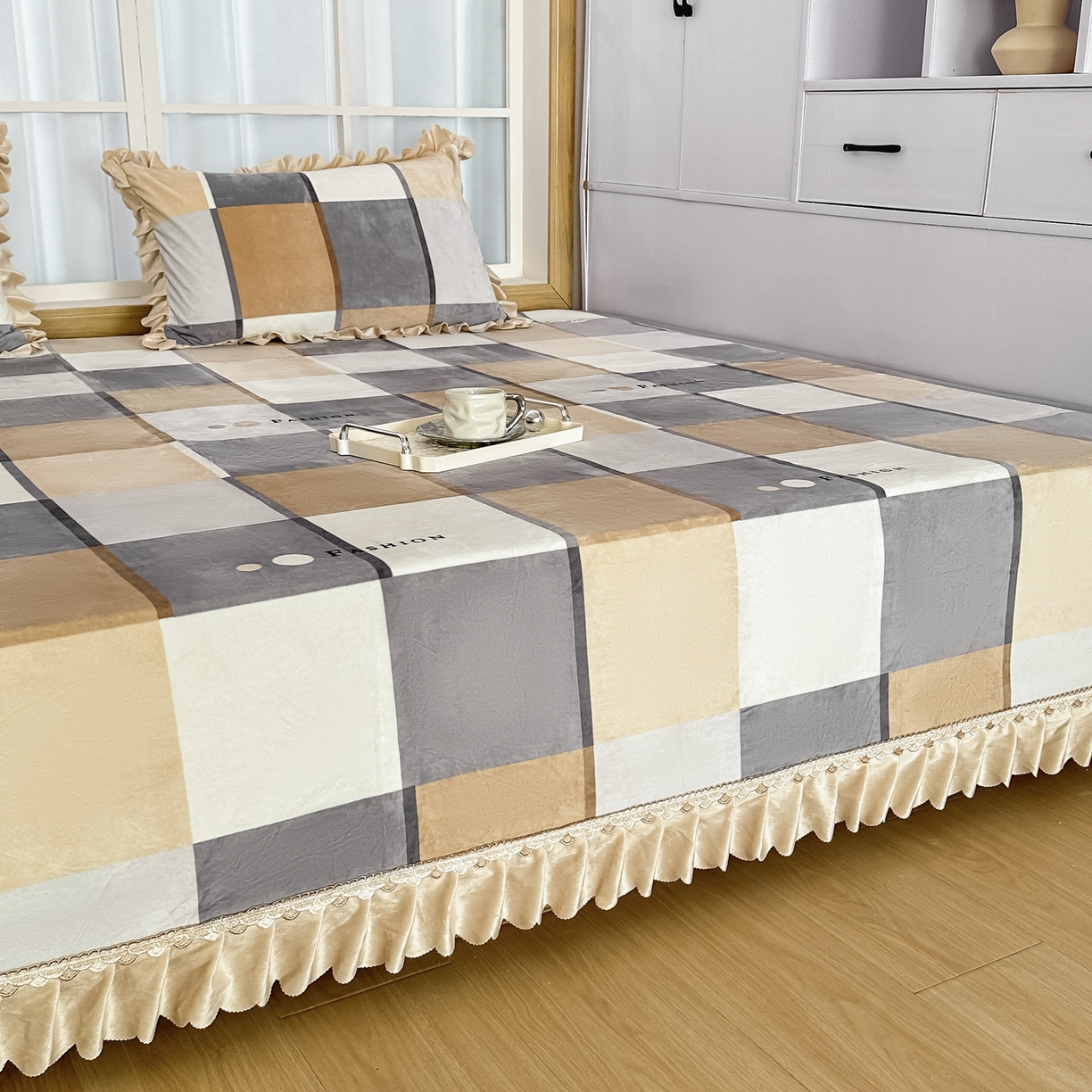 91家纺网 家纺一手货源 找家纺 手艺人家纺 2025新款宝宝绒复合牛奶绒炕盖 JHK36