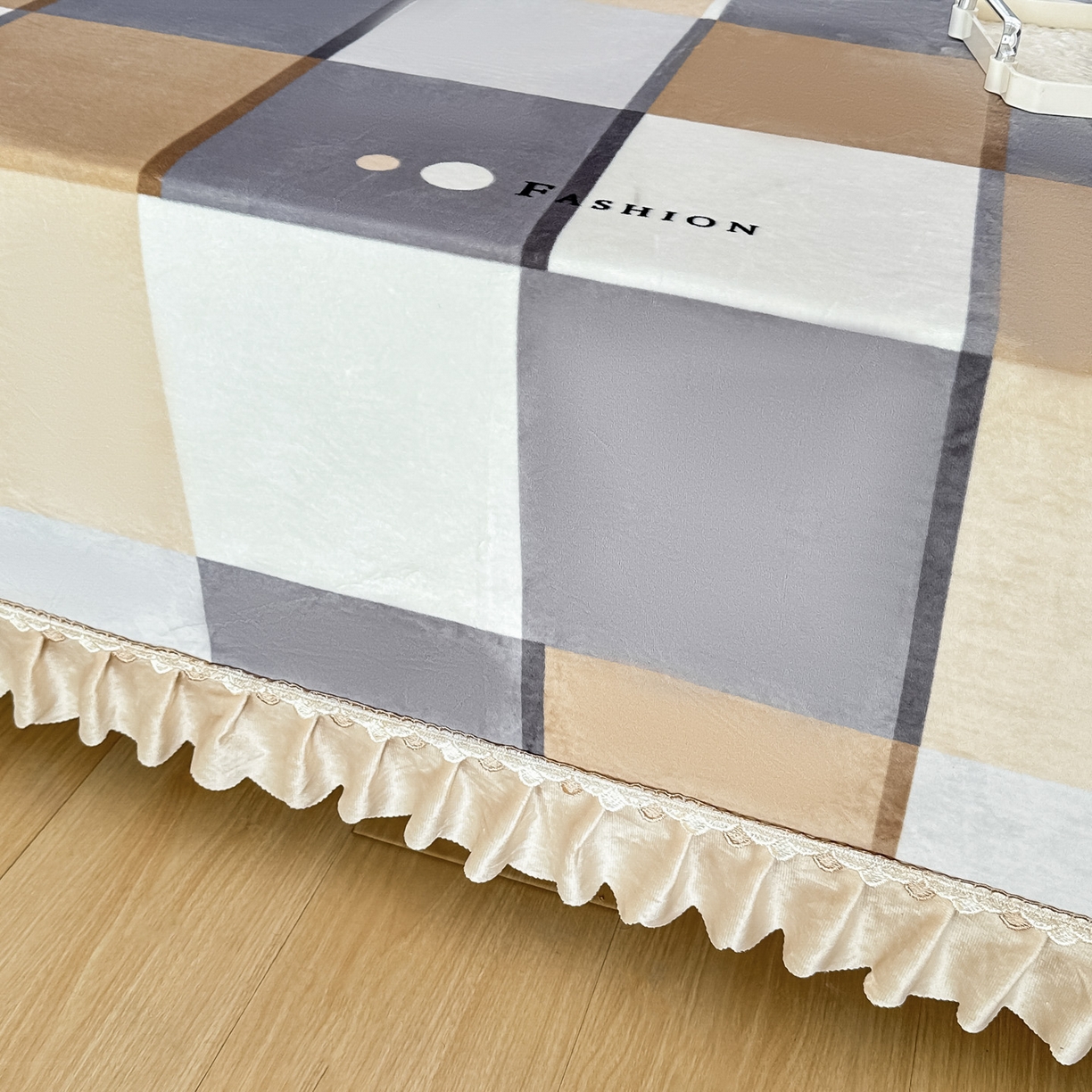 91家纺网 家纺一手货源 找家纺 手艺人家纺 2025新款宝宝绒复合牛奶绒炕盖 JHK36