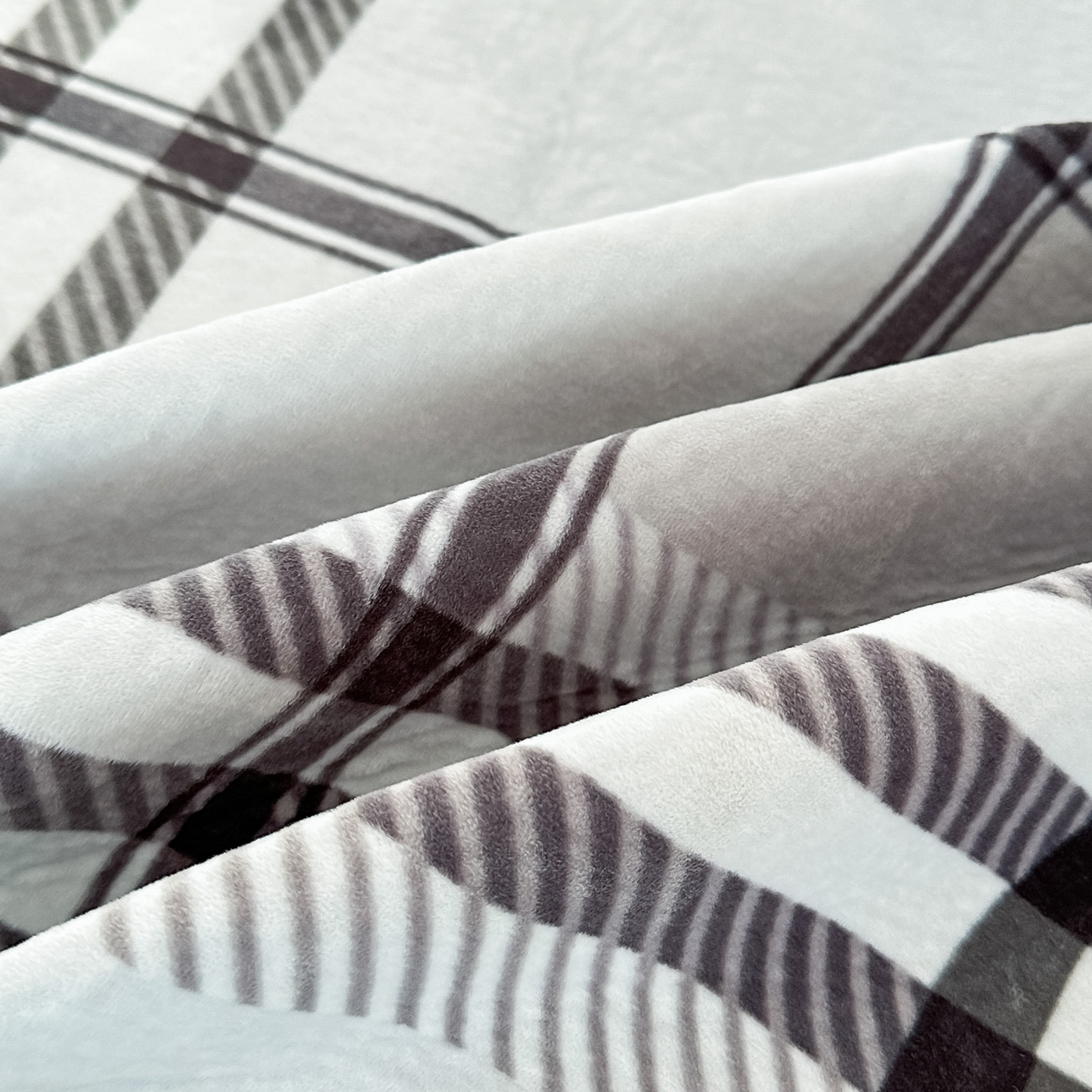 91家纺网 家纺一手货源 找家纺 手艺人家纺 2025新款宝宝绒复合牛奶绒炕盖 JHK32