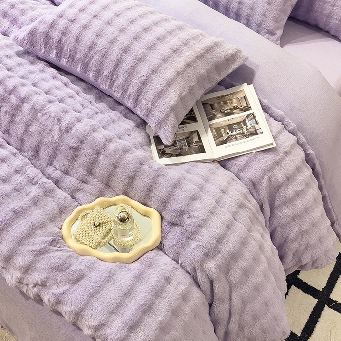 91家纺网 家纺一手货源 找家纺 摩妮卡 2025新款加厚大泡泡兔毛牛奶绒四件套 槿紫