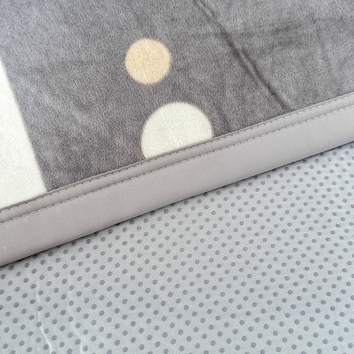 91家纺网 家纺一手货源 找家纺 手艺人家纺 2025新款宝宝绒复合牛奶绒炕盖 JHK36