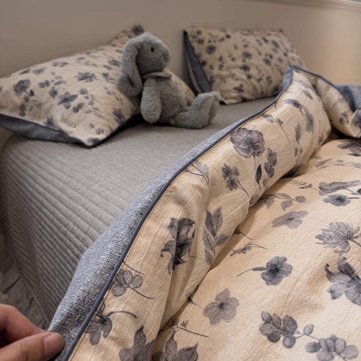 91家纺网 家纺一手货源 找家纺 （总）一加一 2025新款双层纱印花大豆抗菌冬被被子被芯