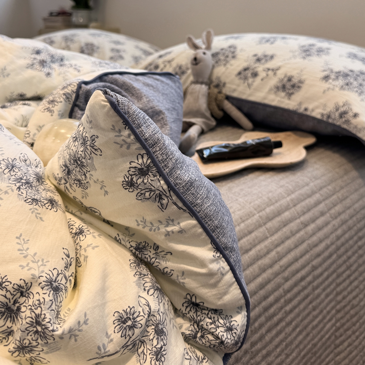 91家纺网 家纺一手货源 找家纺 一加一 2025新款双层纱印花大豆抗菌冬被被子被芯 云缦