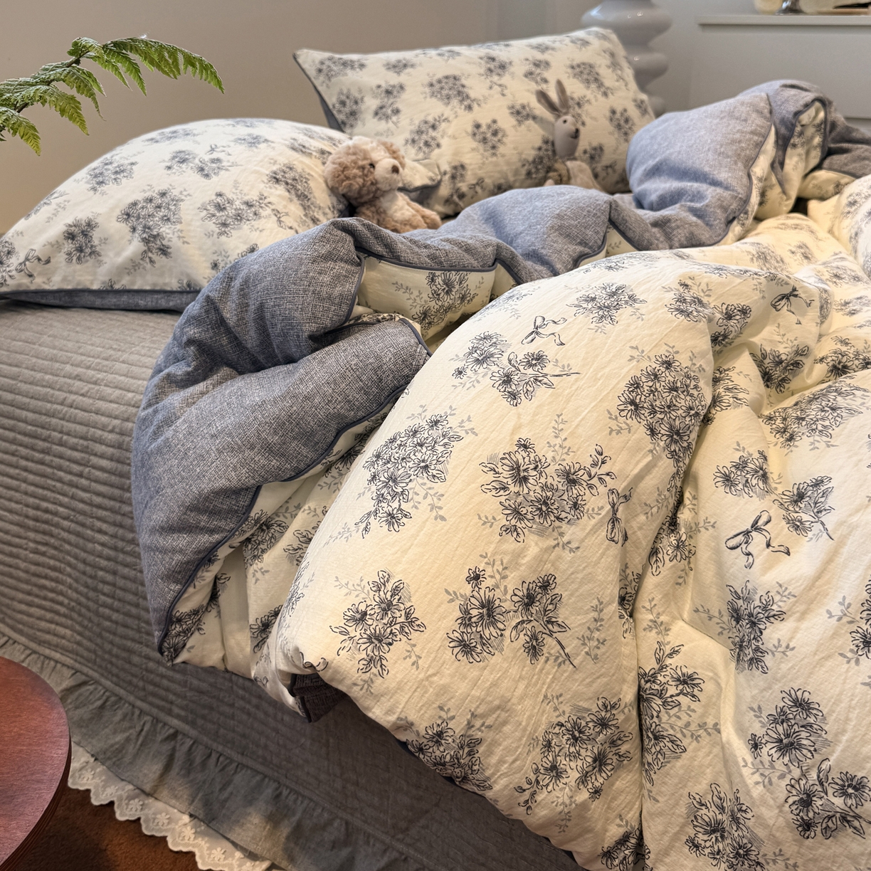 91家纺网 家纺一手货源 找家纺 一加一 2025新款双层纱印花大豆抗菌冬被被子被芯 云缦