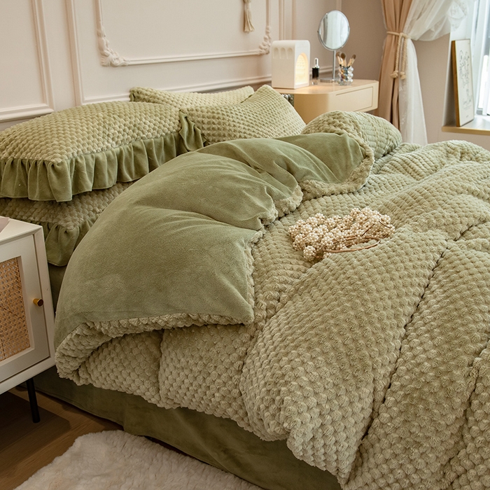 91家纺网 家纺一手货源 找家纺 （总）摩妮卡 2025新款提花豆豆绒卡通印花牛奶绒四件套