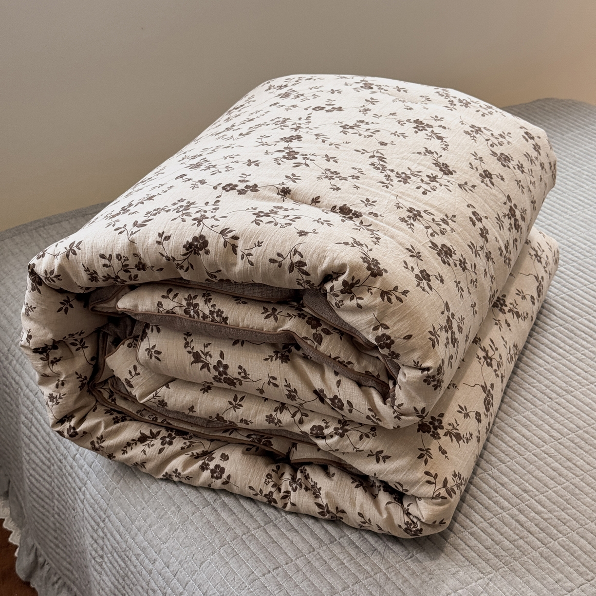 91家纺网 家纺一手货源 找家纺 一加一 2025新款双层纱印花大豆抗菌冬被被子被芯 幽影