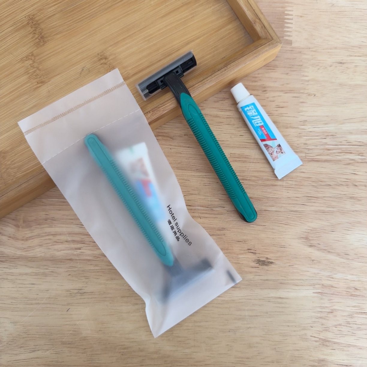 91家纺网 家纺一手货源 找家纺 安力森/诚臻酒店用品 植物语软膜系列--极简软膜 极简剃须刀-1000/箱 极简软膜