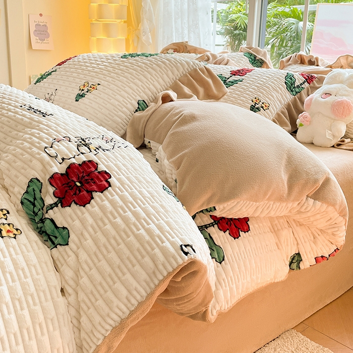 91家纺网 家纺一手货源 找家纺 （总）摩妮卡 2025新款提花豆豆绒卡通印花牛奶绒四件套