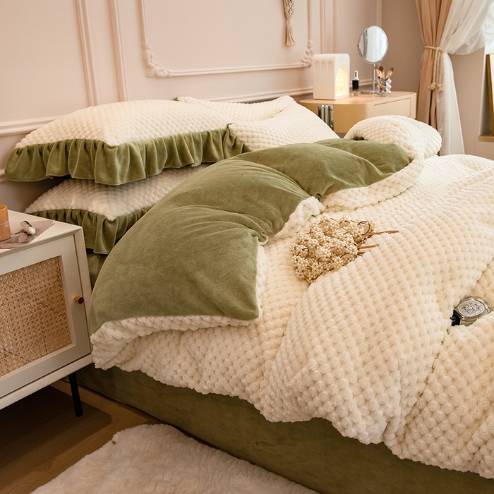 91家纺网 家纺一手货源 找家纺 （总）摩妮卡 2025新款提花豆豆绒卡通印花牛奶绒四件套