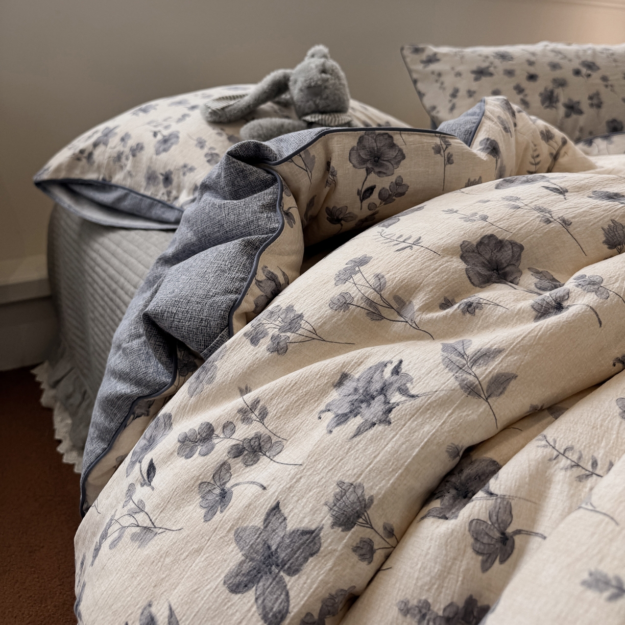 91家纺网 家纺一手货源 找家纺 （总）一加一 2025新款双层纱印花大豆抗菌冬被被子被芯