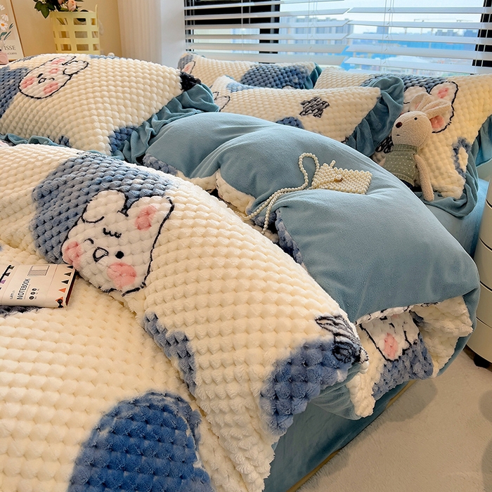 91家纺网 家纺一手货源 找家纺 （总）摩妮卡 2025新款提花豆豆绒卡通印花牛奶绒四件套