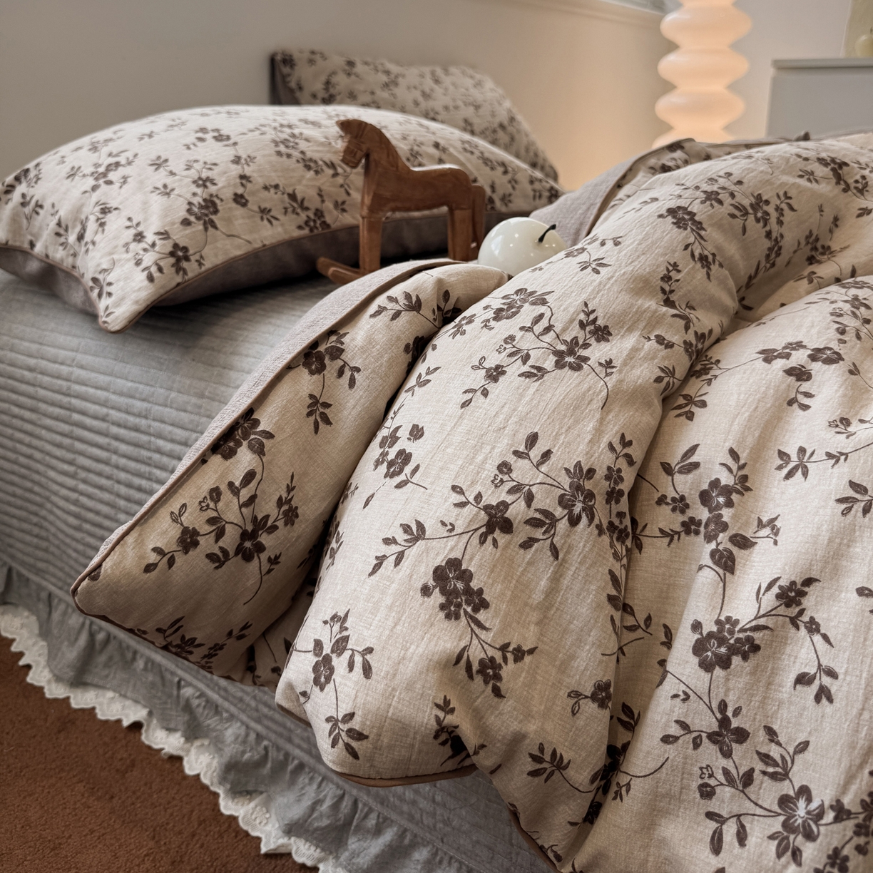 91家纺网 家纺一手货源 找家纺 一加一 2025新款双层纱印花大豆抗菌冬被被子被芯 幽影