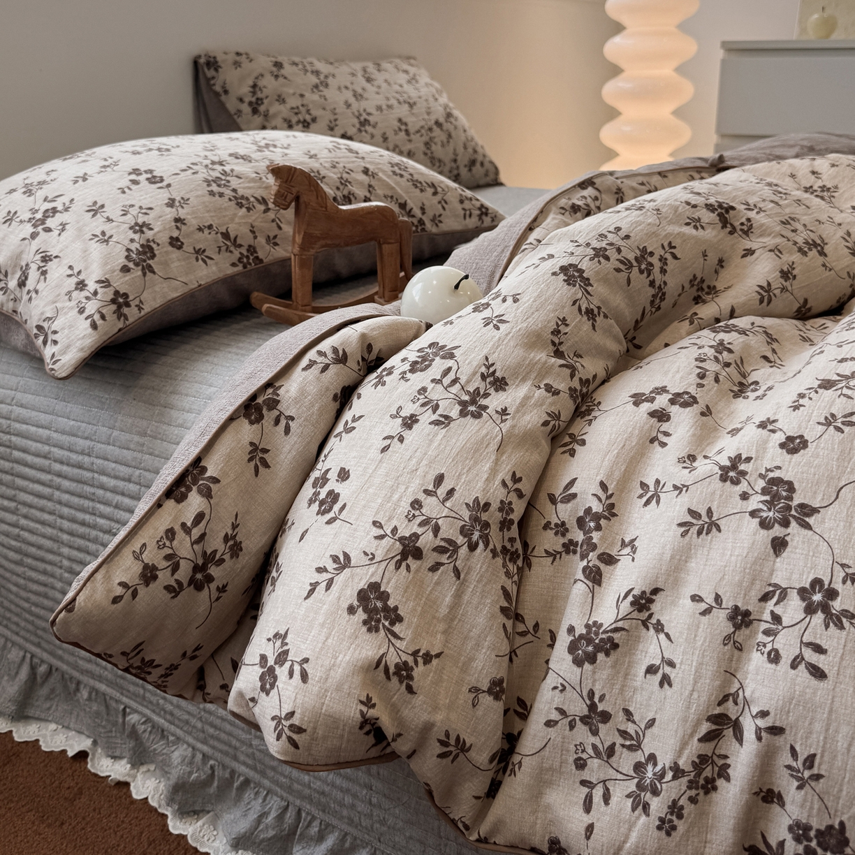 91家纺网 家纺一手货源 找家纺 一加一 2025新款双层纱印花大豆抗菌冬被被子被芯 幽影