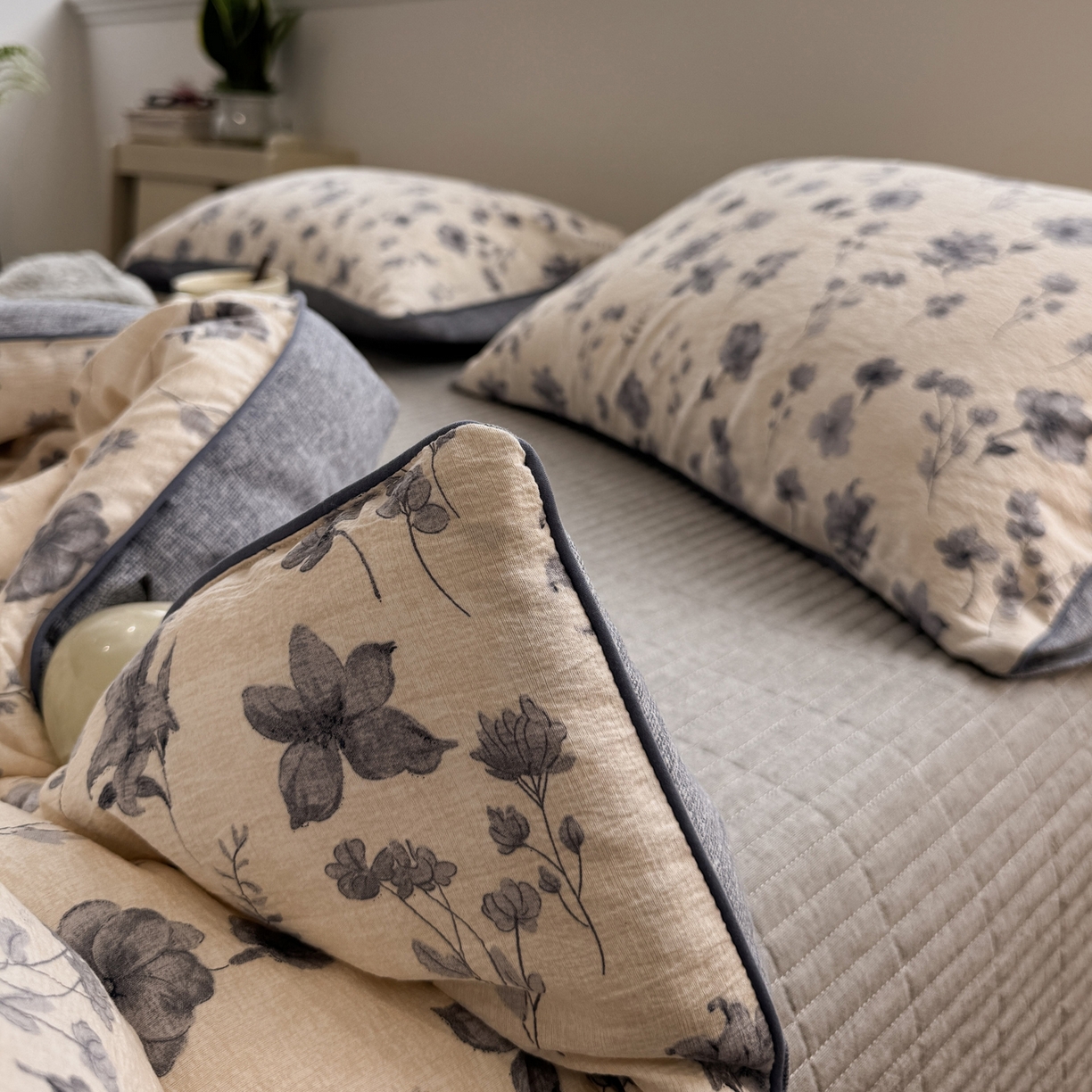 91家纺网 家纺一手货源 找家纺 一加一 2025新款双层纱印花大豆抗菌冬被被子被芯 季野