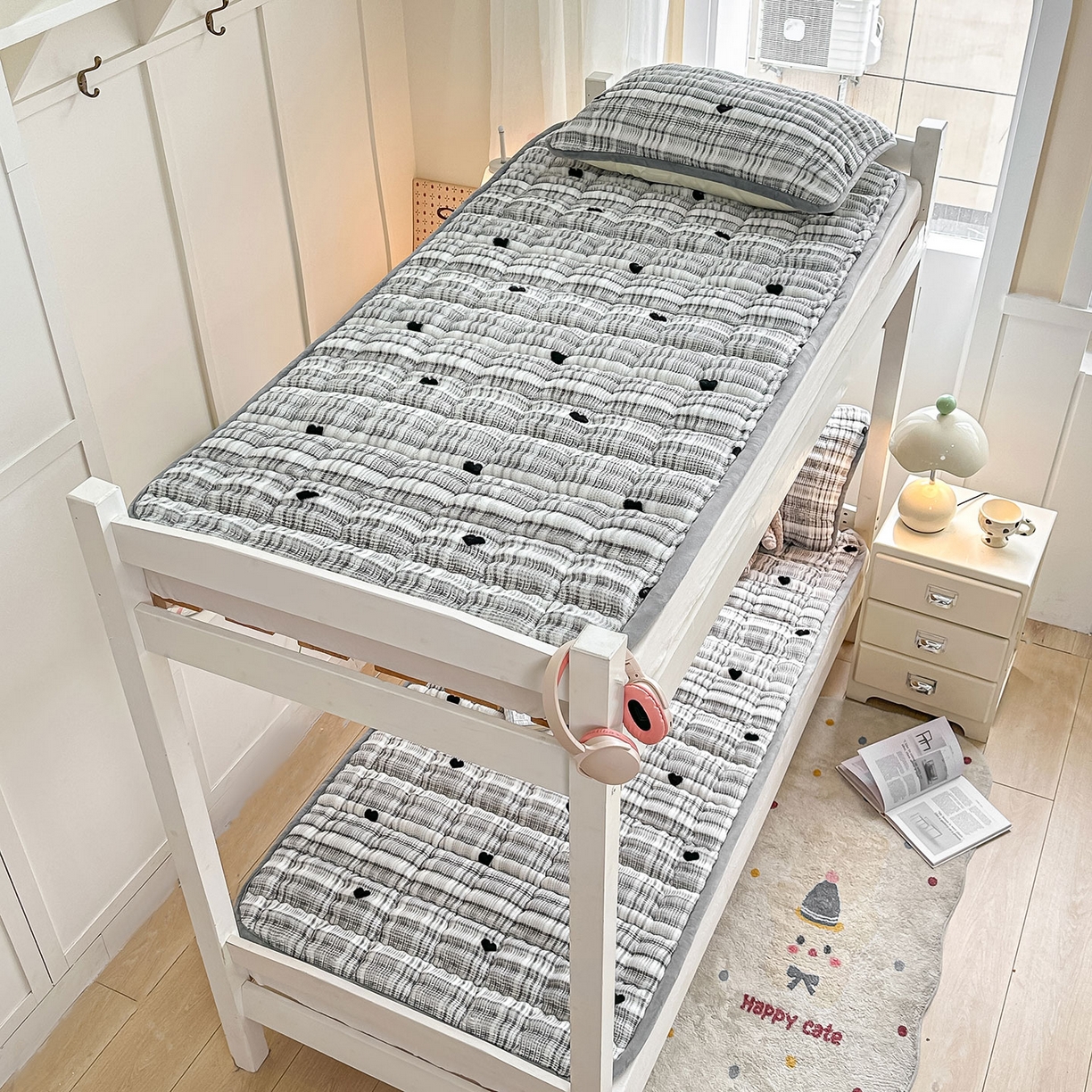 91家纺网 家纺一手货源 找家纺 眠势力 2025新款牛奶绒泡泡床褥加绒仿兔毛绒床褥子秋冬保暖珊瑚绒夹棉学生上下铺床护垫 格子爱心