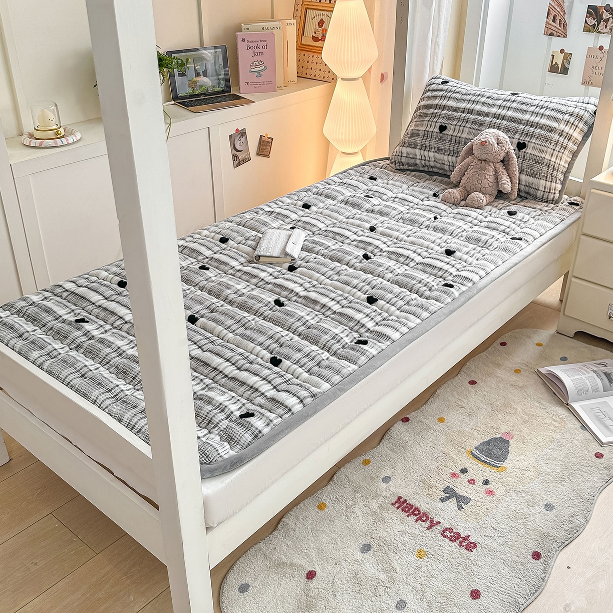 91家纺网 家纺一手货源 找家纺 眠势力 2025新款牛奶绒泡泡床褥加绒仿兔毛绒床褥子秋冬保暖珊瑚绒夹棉学生上下铺床护垫 格子爱心