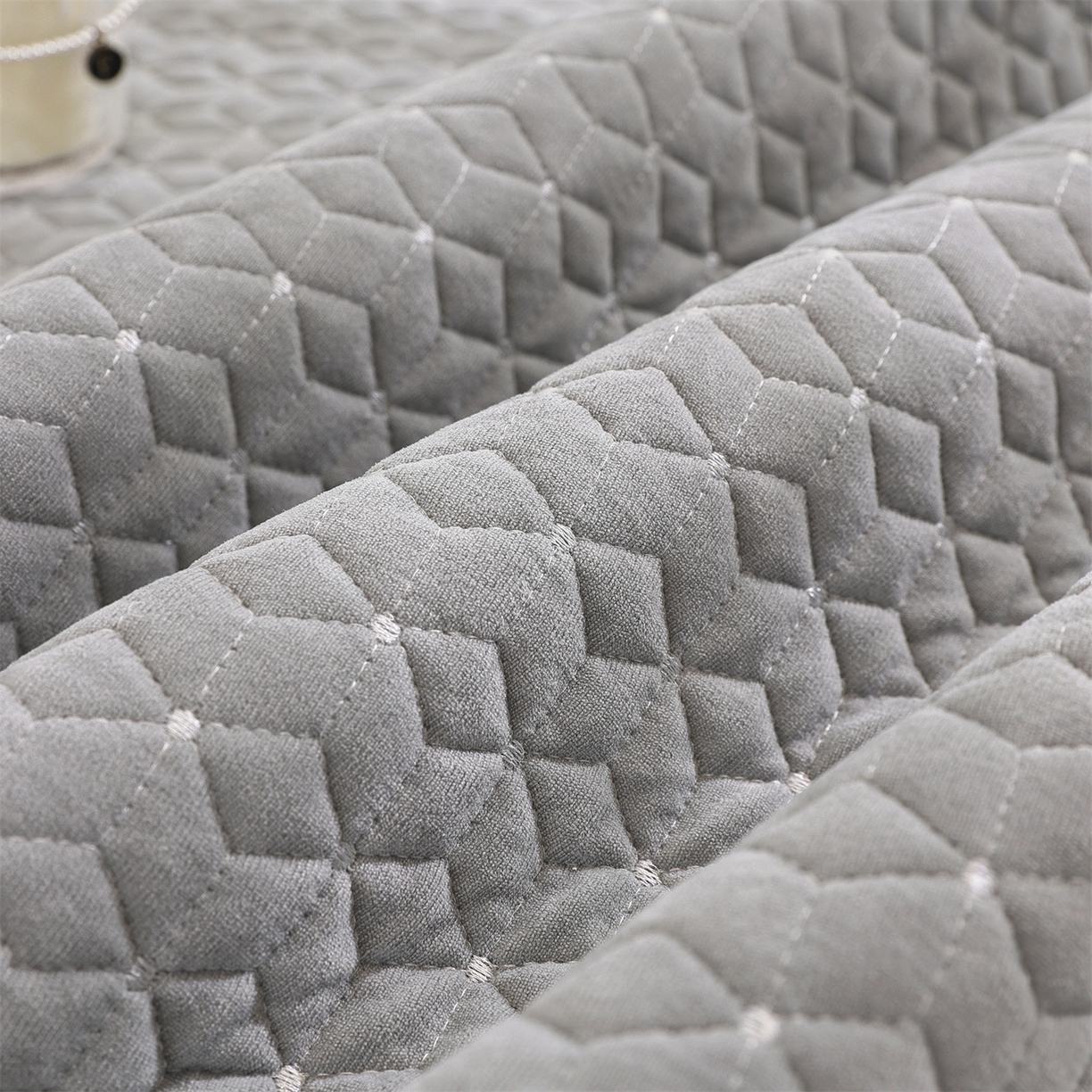 91家纺网 家纺一手货源 找家纺 共鸣沙发垫 2025新款羊毛尼飘窗垫 羊毛尼灰色