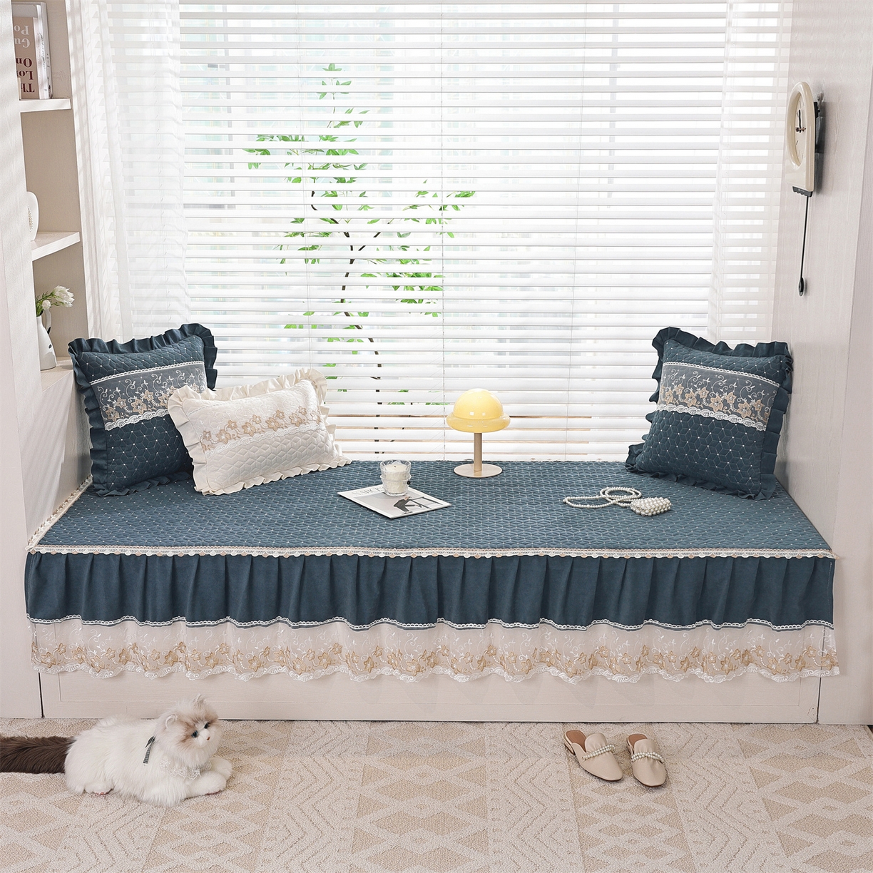 91家纺网 家纺一手货源 找家纺 共鸣沙发垫 2025新款羊毛尼飘窗垫 羊毛尼蓝色