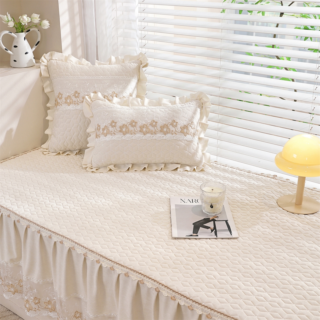 91家纺网 家纺一手货源 找家纺 共鸣沙发垫 2025新款羊毛尼飘窗垫 羊毛尼米色